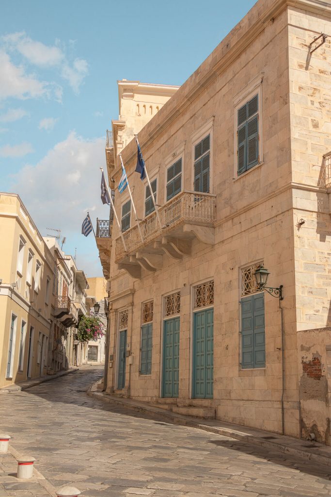 what to see in syros