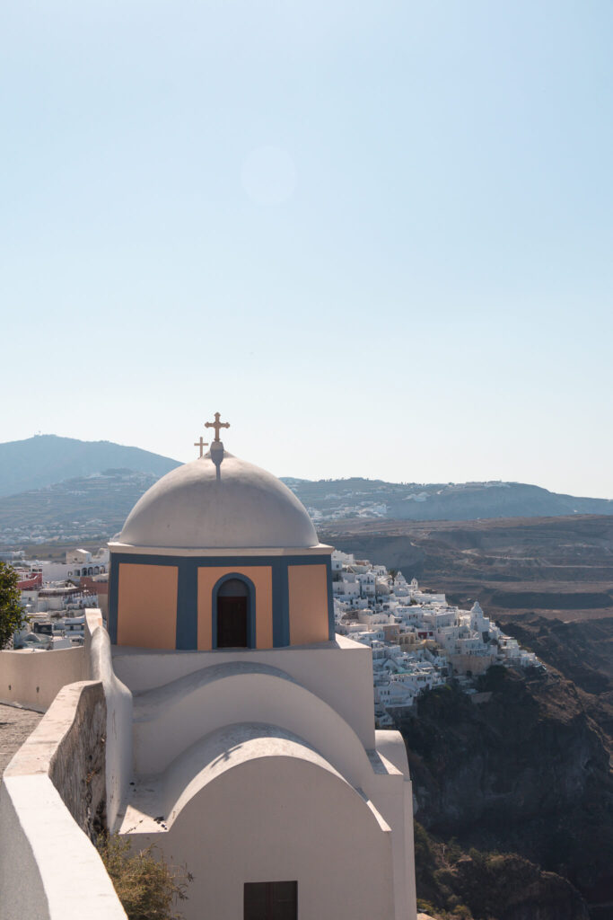 10 places to see in santorini